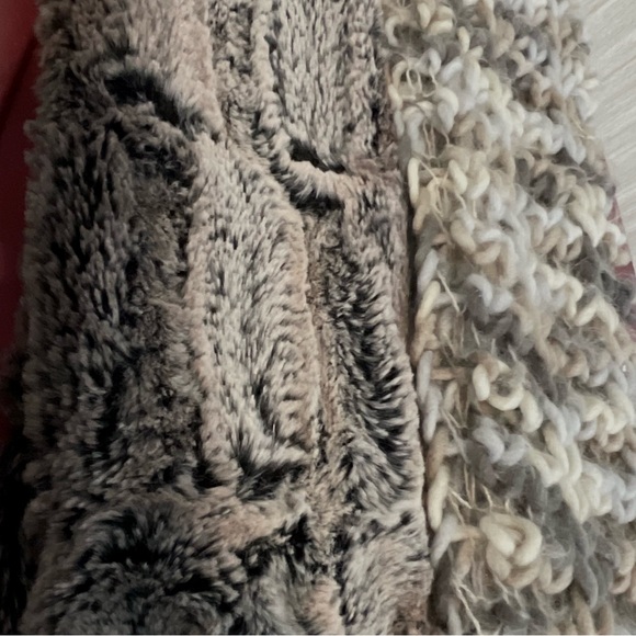 Infinity Scarf - Picture 4 of 4